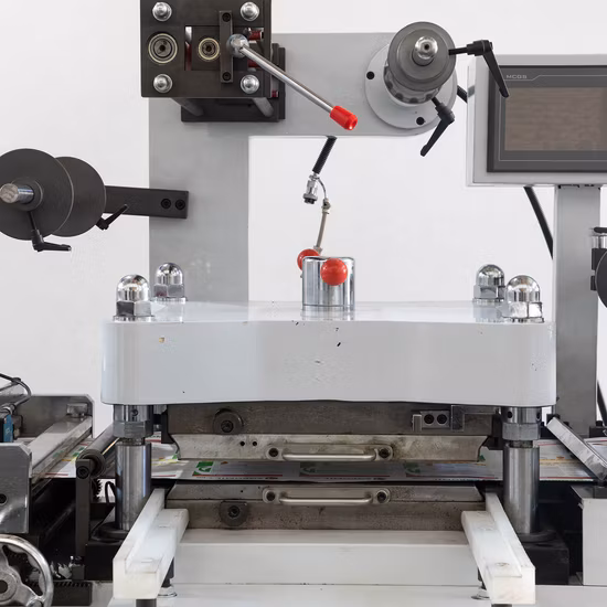 Rtmq-320 Auto Flat Bed Adhesive Label Sticker Paper Roll to Roll Kiss Die Cutting Machine with Hot Stamping/Punching/Laminating